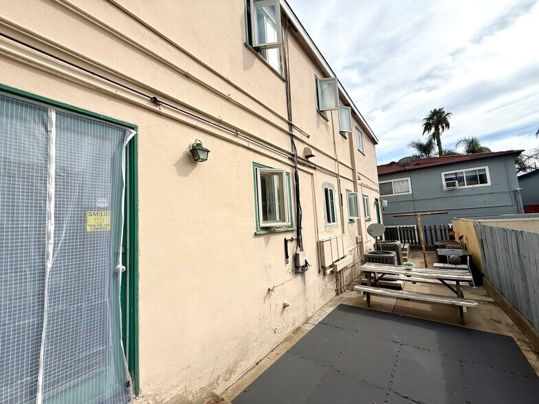 More Photos Of 2438-2446 India St, San Diego Apartments For Sale