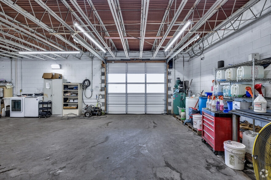 More Photos Of 245 Pennsylvania Ave, Virginia Beach Auto Repair For Lease