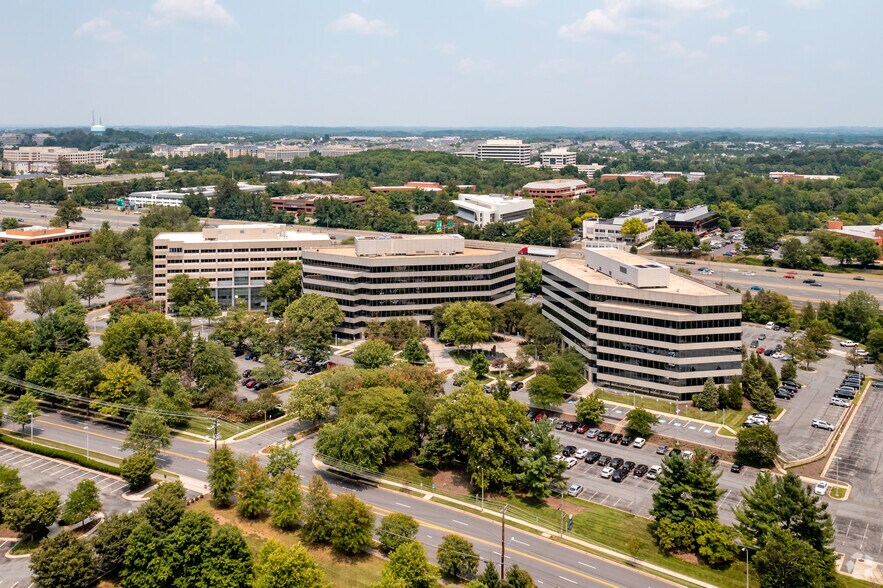 More Photos Of 2275 Research Blvd, Rockville Office For Lease