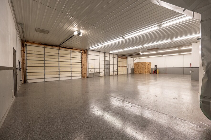 More Photos Of 621 Star st, El Dorado Warehouse For Sale