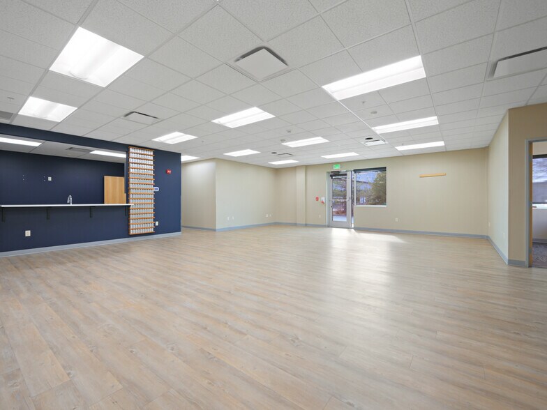 More Photos Of 2530 High Country Ct, Grand Junction Distribution For Lease