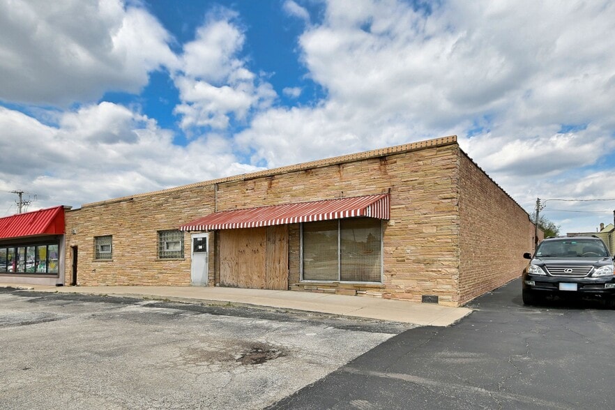 Primary Photo Of 2345 N Mannheim Rd, Melrose Park Freestanding For Sale
