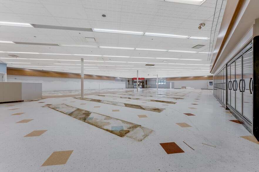 More Photos Of 19254 Seneca Trl, Marlinton Drugstore For Sale