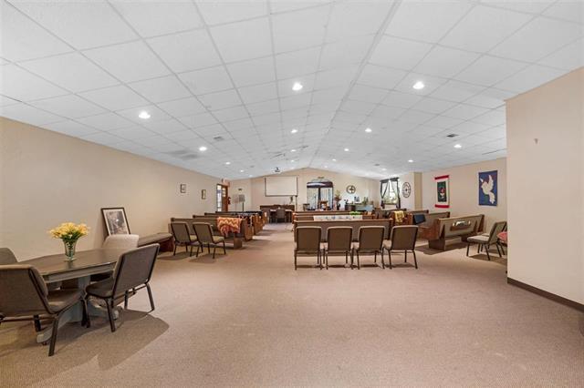 More Photos Of 816 W Gore Blvd, Lawton Office For Sale