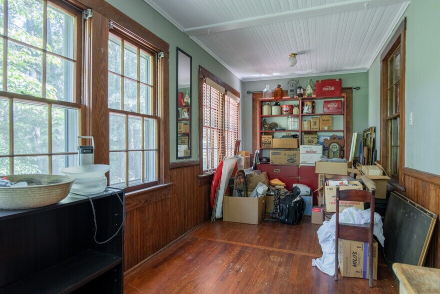 More Photos Of , Kings Mountain Unknown For Sale