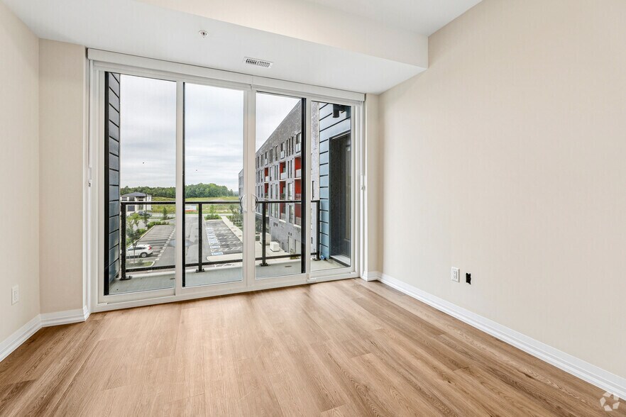 More Photos Of 600 Sunningdale Rd E, London Apartments For Sale