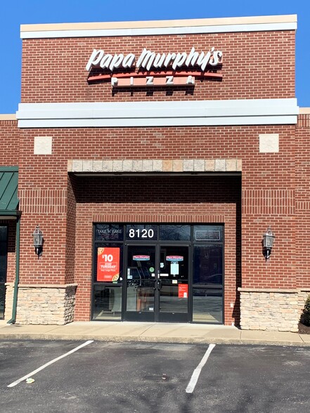 More Photos Of 8116-8126 Highway 100, Nashville General Retail For Lease