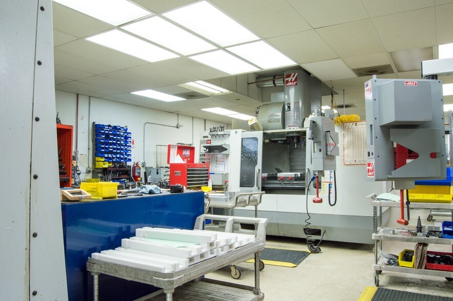 More Photos Of 14306 Industrial Rd, Omaha Light Manufacturing For Sale