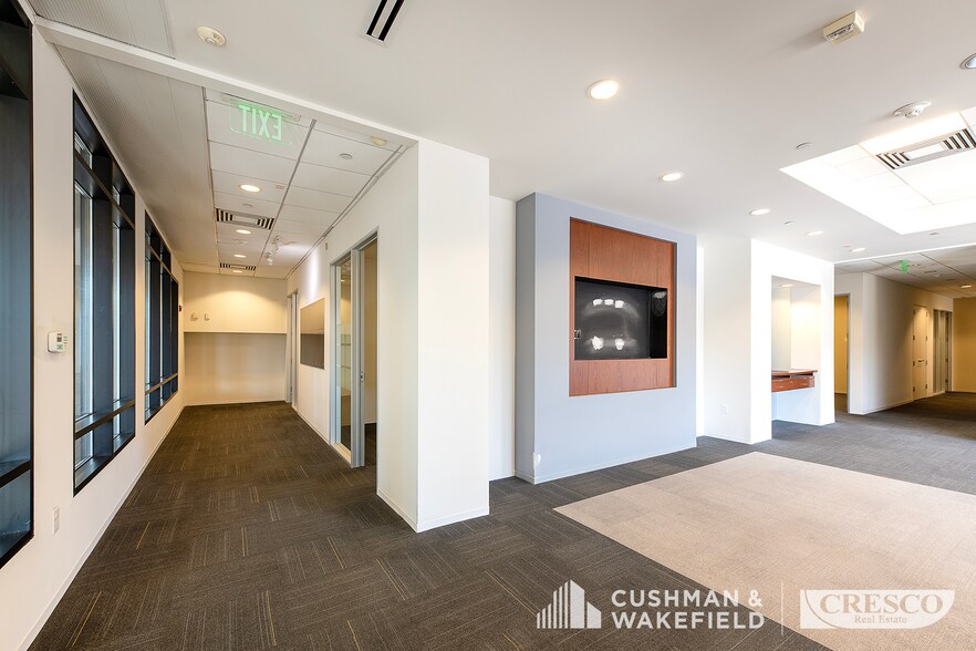 More Photos Of 24149-25389 Cedar Rd, Lyndhurst Unknown For Lease