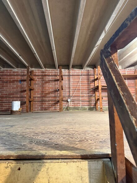More Photos Of 1201 W Main St, Leesburg Service For Lease
