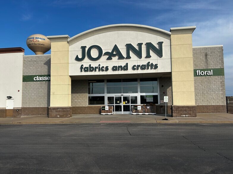 Primary Photo Of 3958 Junior Prewitt Point, Osage Beach Freestanding For Lease