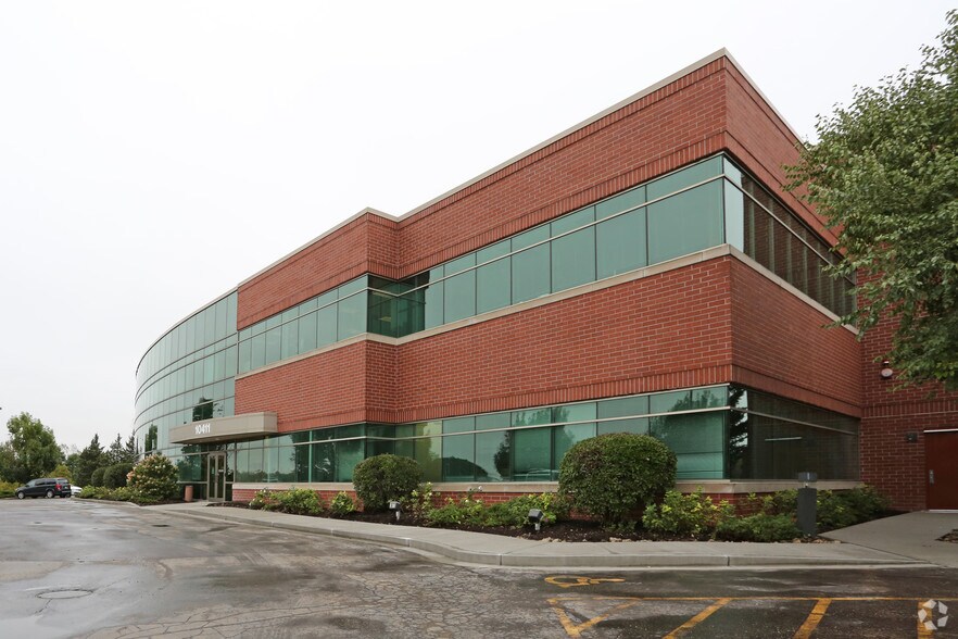 More Photos Of 10411 Corporate Dr, Pleasant Prairie Office For Lease