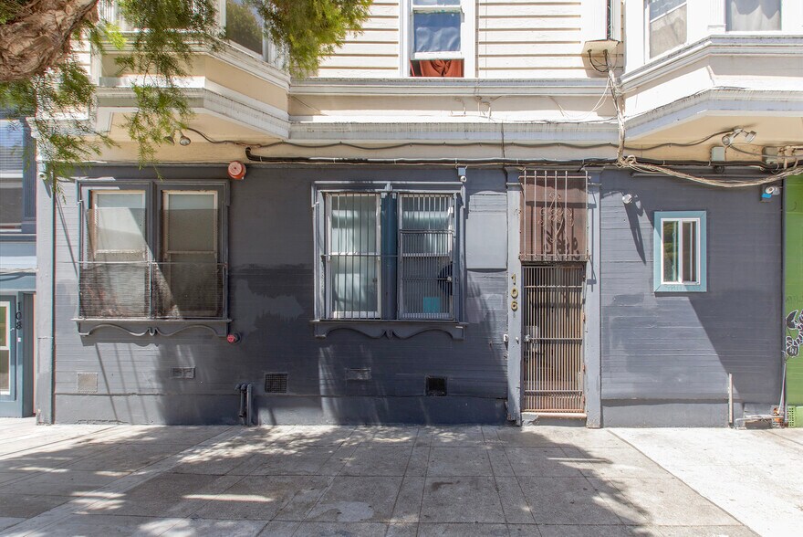 More Photos Of 3141-3143 16th St, San Francisco Hotel For Sale