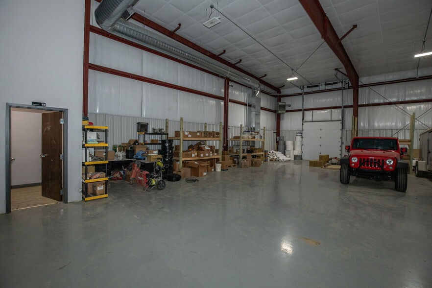 More Photos Of 311 Corporate Dr, Shelbyville Warehouse For Sale