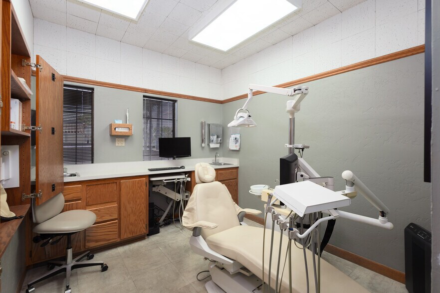 More Photos Of 504 E Church St, Santa Maria Office For Sale
