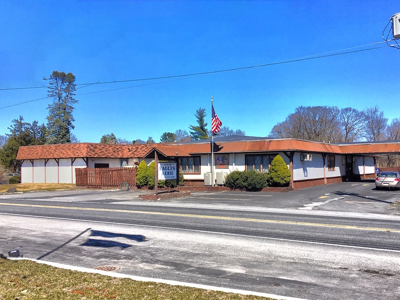 Primary Photo Of 1210 N 5th St, Stroudsburg Freestanding For Lease