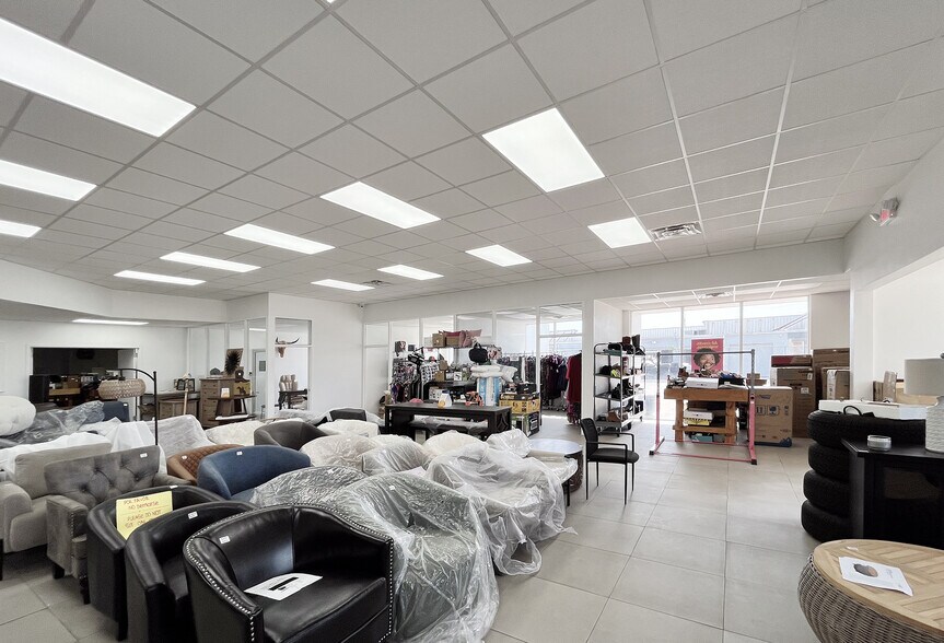 More Photos Of 16210 Clay Rd, Houston Auto Repair For Lease