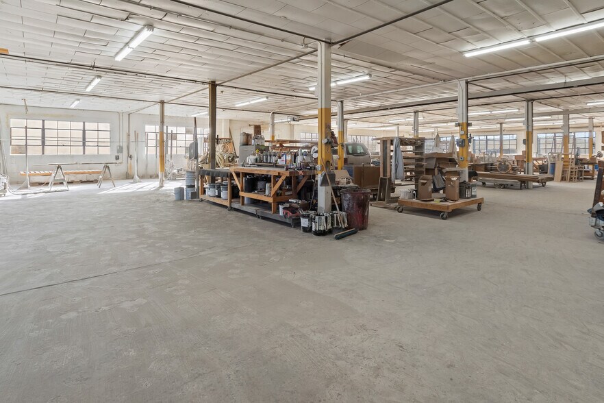 More Photos Of 2332 4th Ave, Greeley Manufacturing For Sale