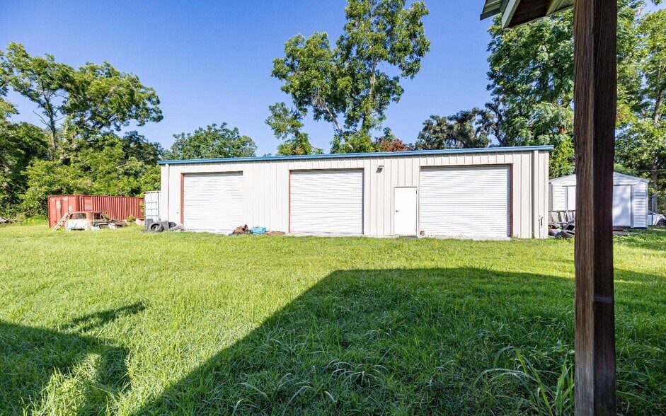 More Photos Of 13508 US HWY 90, Live Oak Industrial For Sale