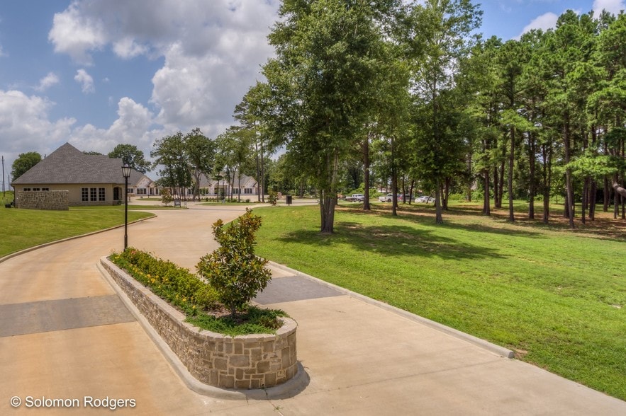 More Photos Of 6115 New Copeland Rd, Tyler Medical For Sale