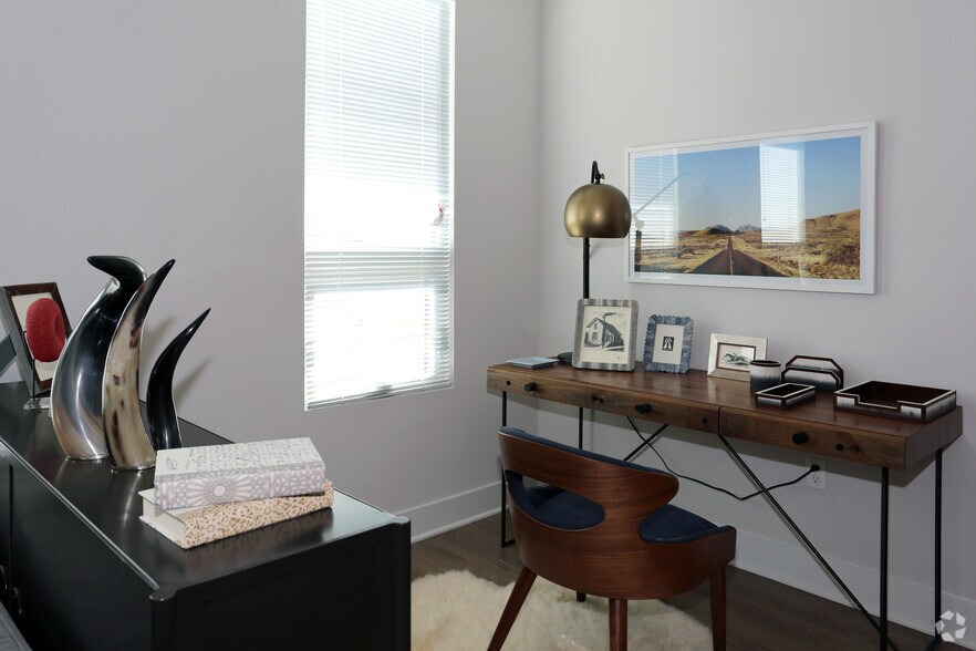 More Photos Of 7350 E Stetson Dr, Scottsdale Apartments For Lease