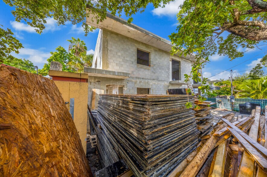 More Photos Of 1254 SW 2nd St, Miami Apartments For Sale