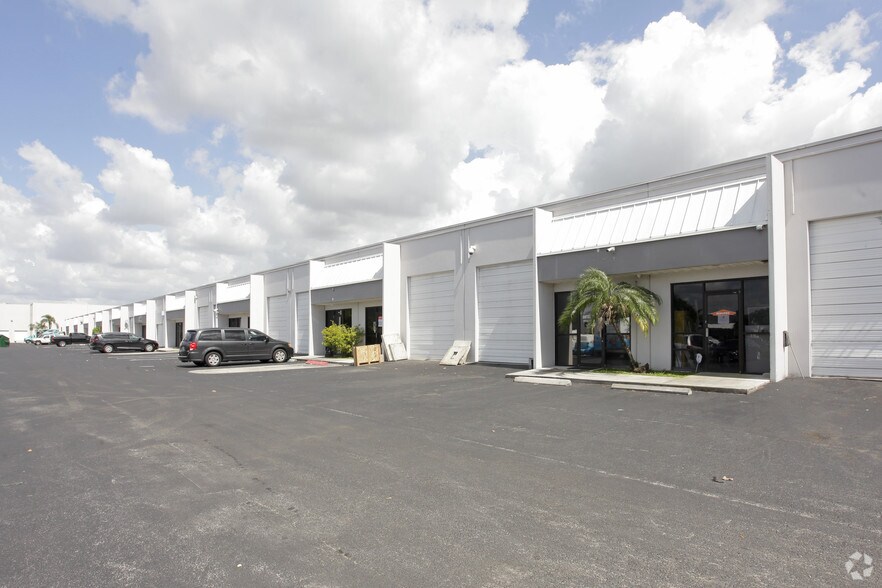 More Photos Of 4101 SW 47th Ave, Davie Unknown For Lease