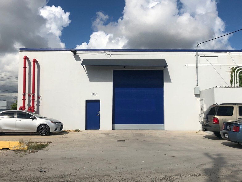 More Photos Of 3601 NW 55th St, Miami Warehouse For Lease