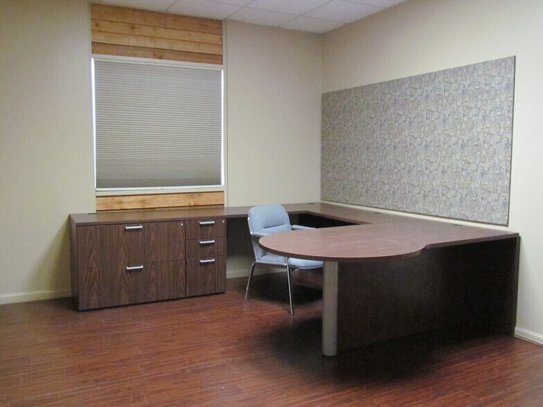 More Photos Of 120 Precision, Buda Unknown For Lease