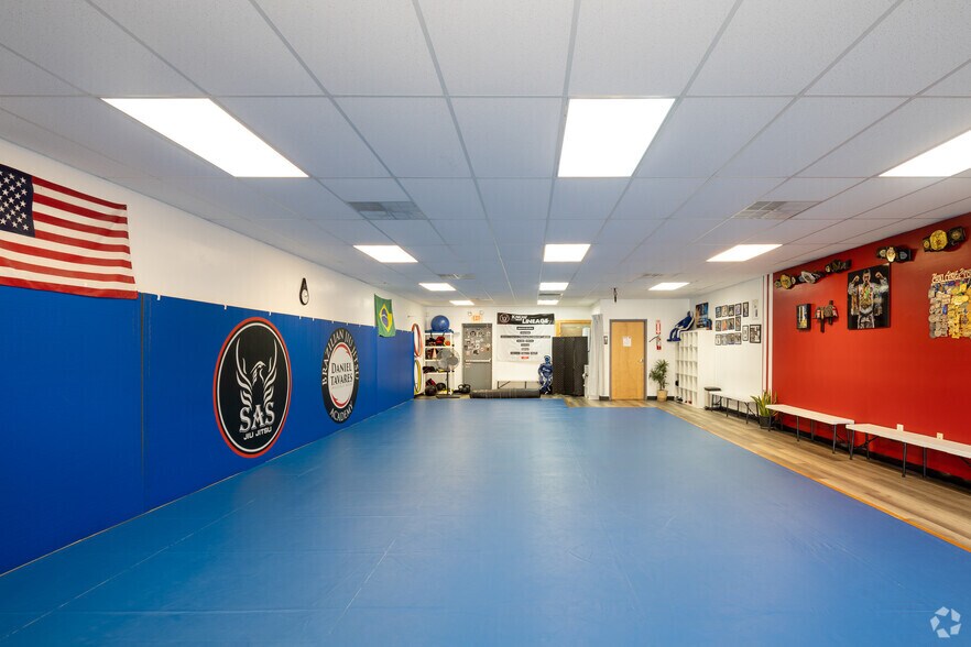 More Photos Of 2897-2919 New Brooklyn Erial Rd, Sicklerville Freestanding For Sale