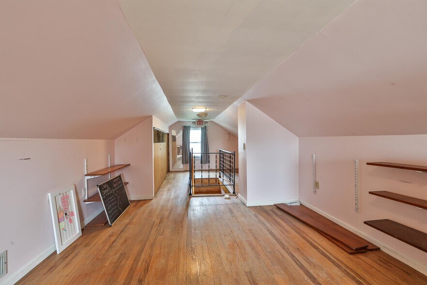 More Photos Of 7197 Paddison Rd, Cincinnati Daycare Center For Sale