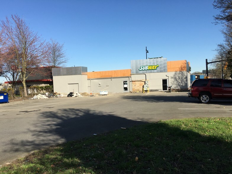 More Photos Of 485 Rainier Ave S, Renton Freestanding For Sale