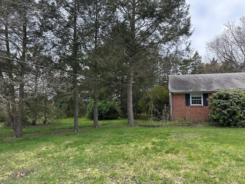 More Photos Of 73 Berlin Cross Keys Rd, Williamstown Specialty For Sale