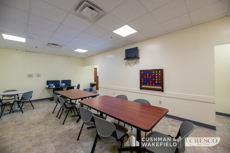 More Photos Of 749 Miner Rd, Highland Heights Office For Sale