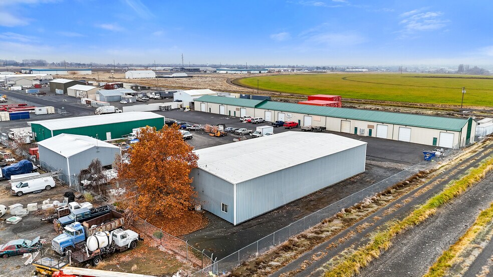 More Photos Of 11814 Debonair Rd NE, Moses Lake Warehouse For Lease