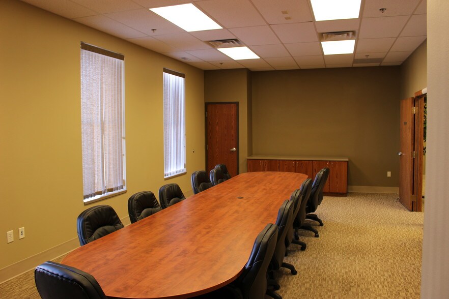 More Photos Of 105 1st St SE, Minot Apartments For Lease