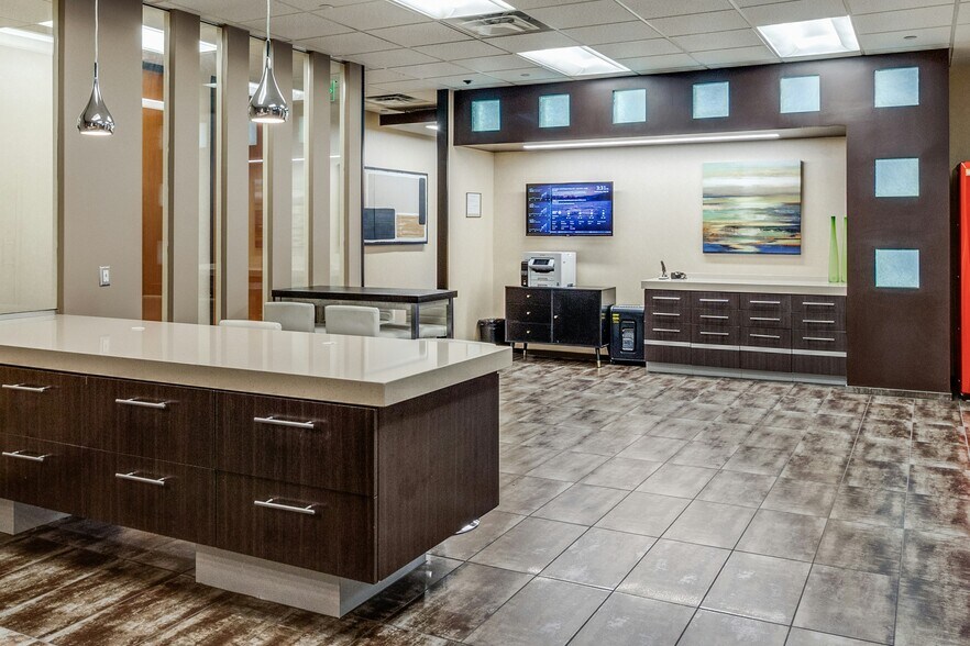 More Photos Of 13355 Noel Rd, Dallas Office For Lease