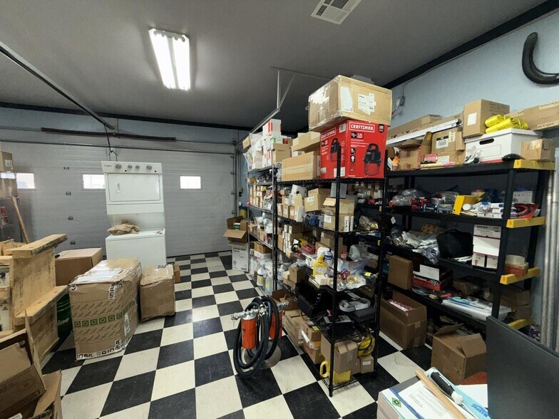 More Photos Of 4953 Big Lake, Lake Charles Office For Sale