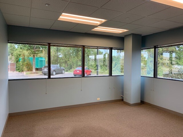More Photos Of 1000 Commerce Dr, Pittsburgh Office For Lease