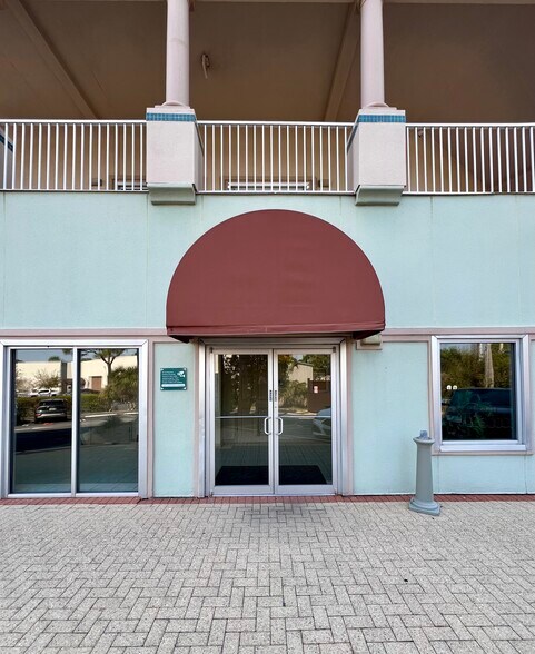 More Photos Of 4507 Furling Ln, Destin Loft Creative Space For Sale