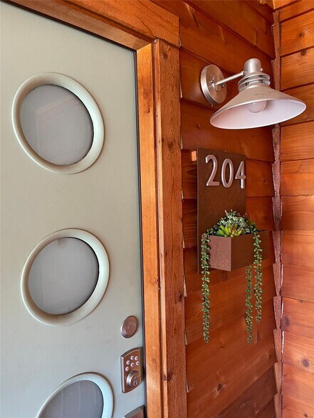 More Photos Of 5520 Gaston Ave, Dallas Apartments For Sale