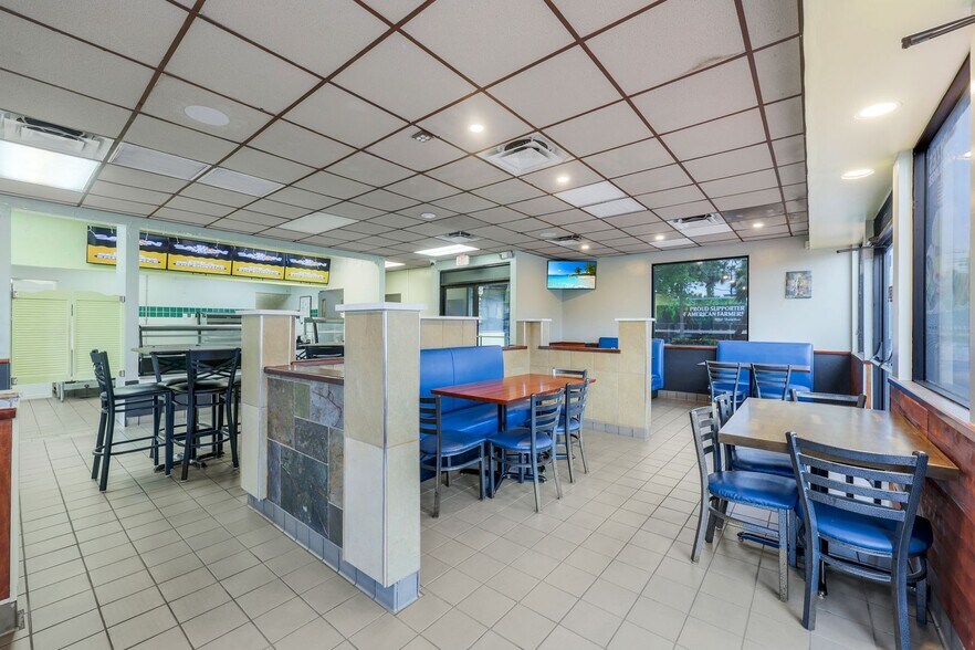 More Photos Of 10493 Stringfellow Rd, Saint James City Storefront Retail Office For Sale