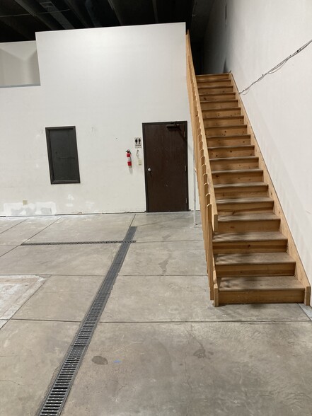 More Photos Of 4740 Forge Rd, Colorado Springs Warehouse For Lease