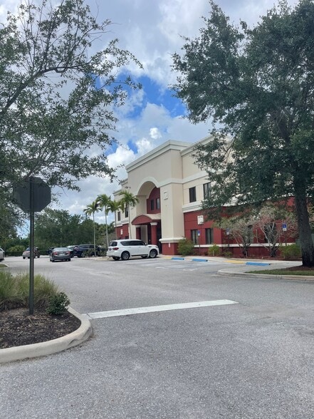 More Photos Of 3347 State Road 7, Wellington Medical For Sale