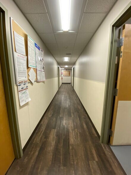 More Photos Of 4311 Old Indiana 261, Newburgh Medical For Sale