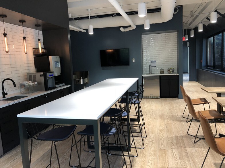 More Photos Of 651 E 4th St, Chattanooga Coworking Space