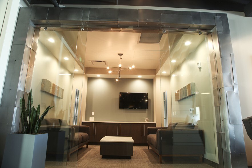 More Photos Of 545 E University Pky, Orem Office For Lease