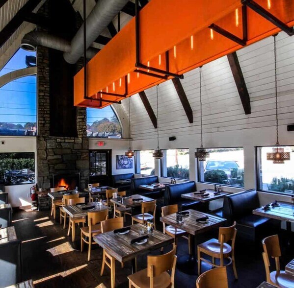 More Photos Of 4233 Roswell Rd, Atlanta General Retail For Sale