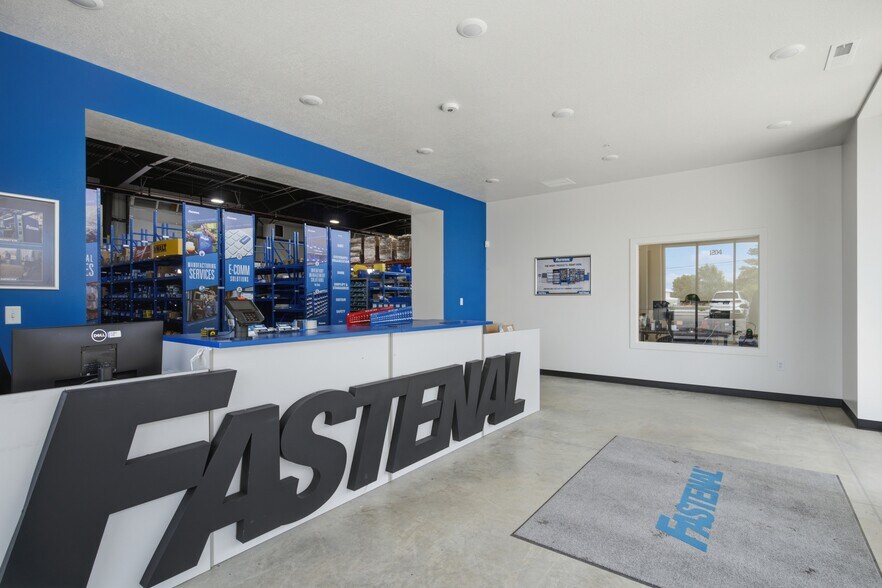 More Photos Of 1204 N 2000 W, Farr West Light Manufacturing For Sale
