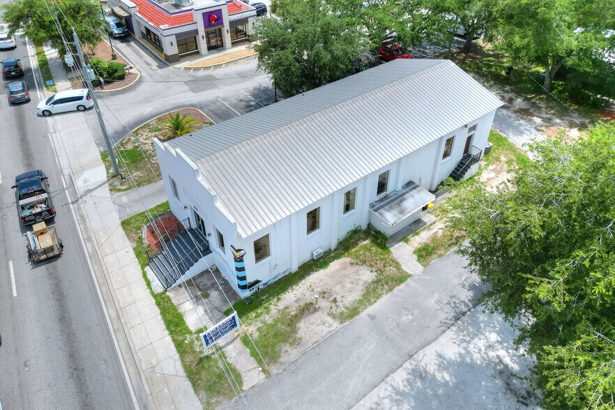More Photos Of 1649 3rd St SW, Winter Haven Religious Facility For Lease